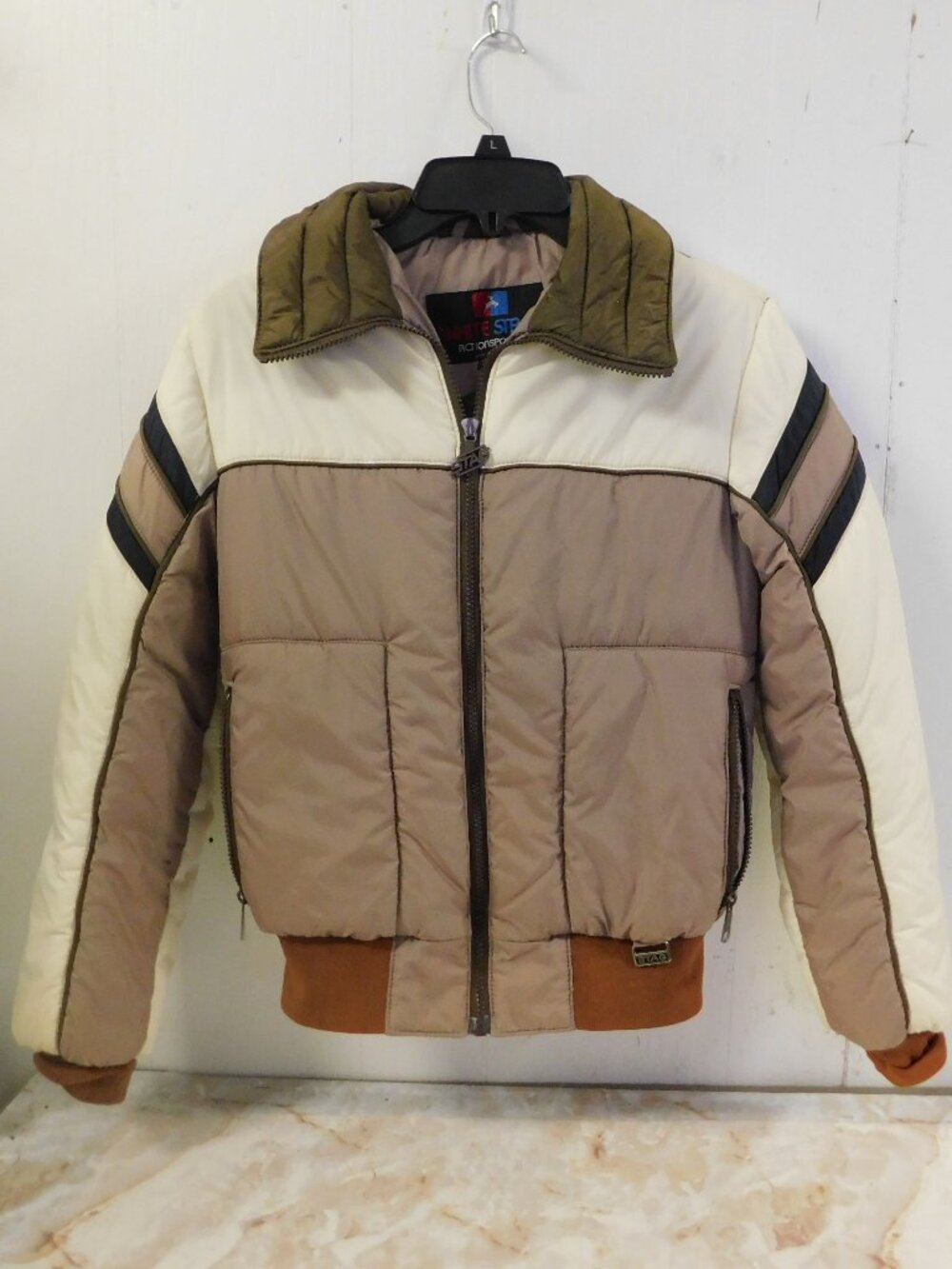 80s White Stag Action Sports Puffy Bomber Style Coat Unisex sz S